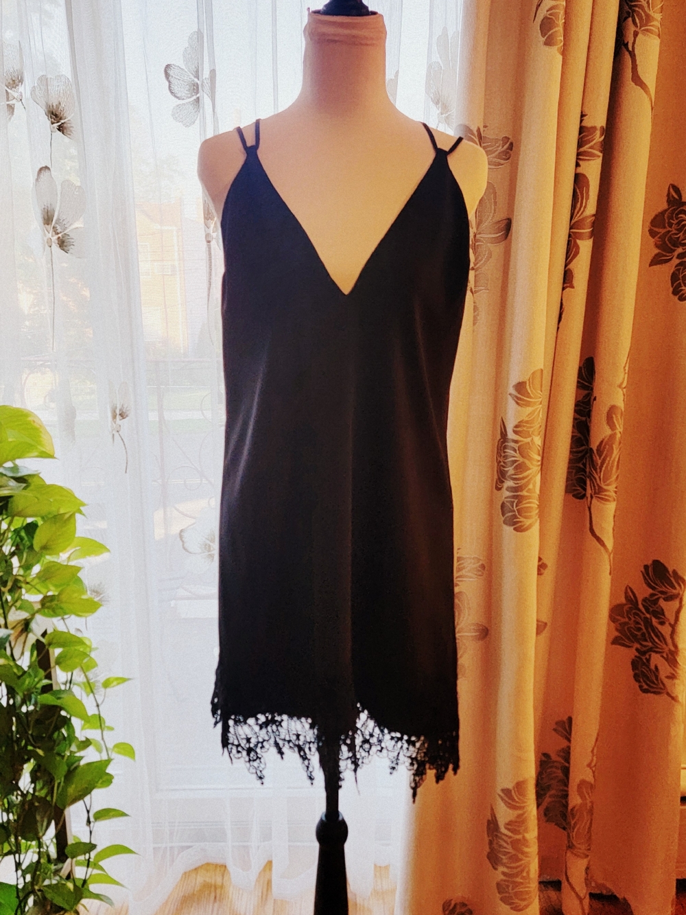EXPRESS NWT Black Convertible Crisscross Strappy Lace Trim Dress 10